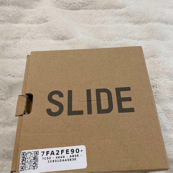 Yeezy Slide Ochre Infant Size 3 - Picture 11 of 16